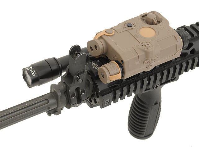 Dummy AN/PEQ-15 box