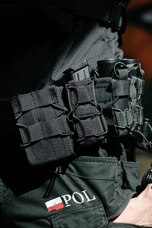Versatile pistol magazine pouch