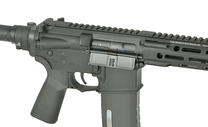 Replica Daniel Defense DDM4 V7