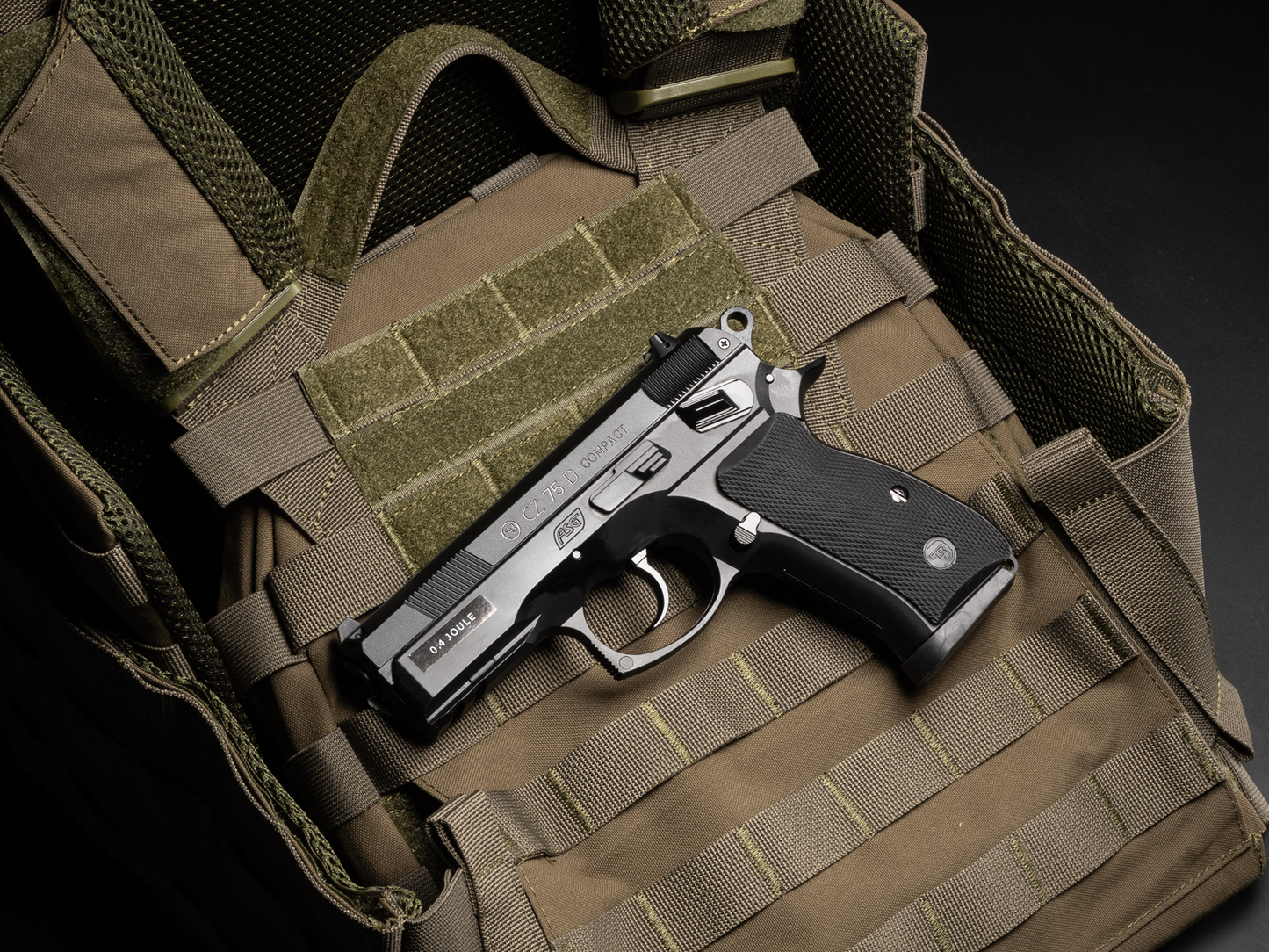 CZ 75D Compact - Fjäderpistol