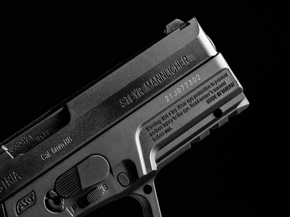 Steyr M9-A1 CO2 hardball pistol sort med 14-skuds magasin | Airsoftgeek