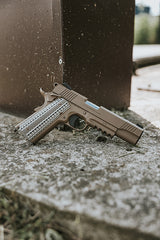 Licenseret Colt M45A1 Combat Enhed Replica - TAN