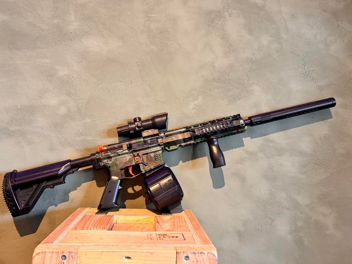 Splatter M4 Gel Blaster - Grön/Svart Camo