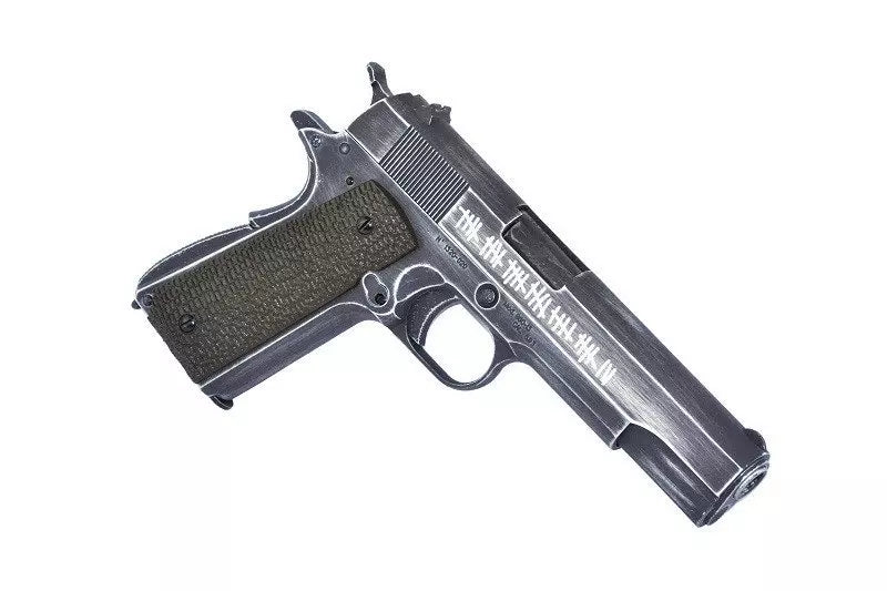 AW Custom 1911 Molon Labe - set fra siden